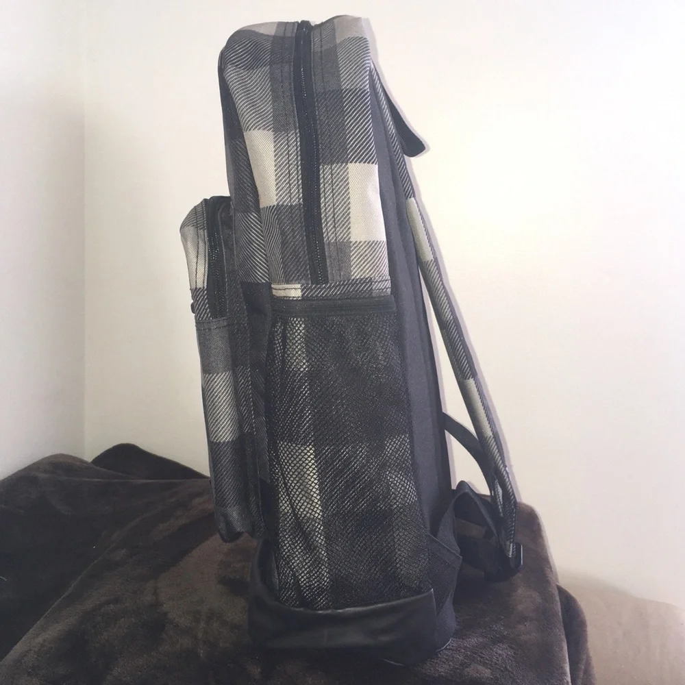 Dickies grey & black plaid back pack